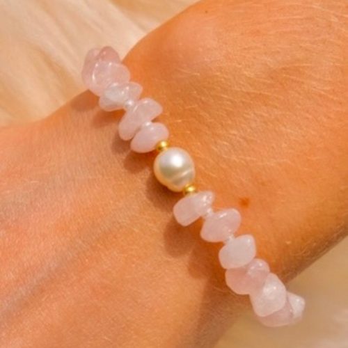 A Little Bird - rose quartz