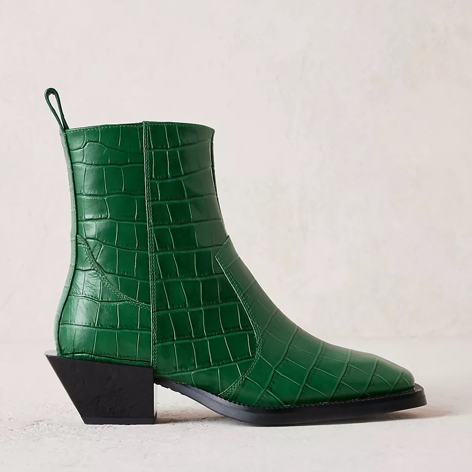 A Little Bird - boots